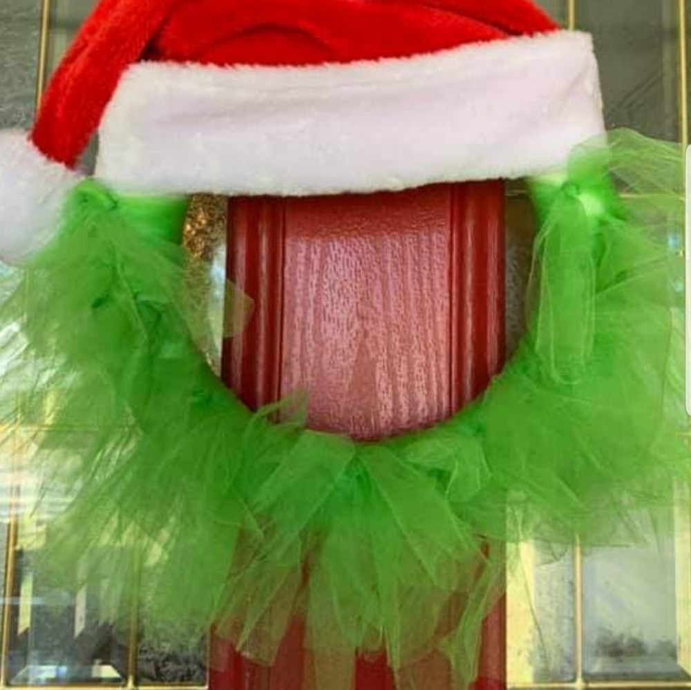 The Grinch Wall Decor